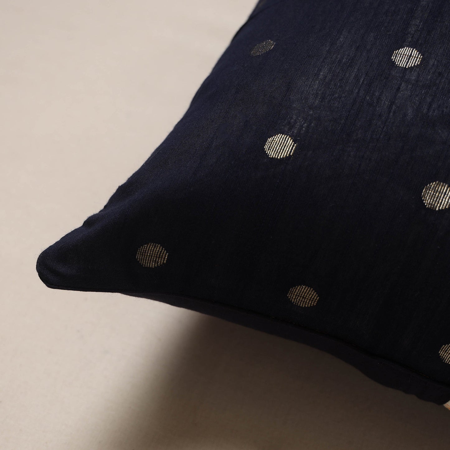 Jacquard weave cushion cover 28 - handcrafted