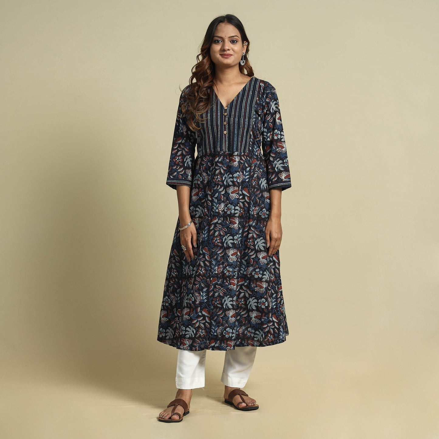Buy Jahota Block Printed Ajrakh Patchwork Cotton Kurta Online at iTokri.com