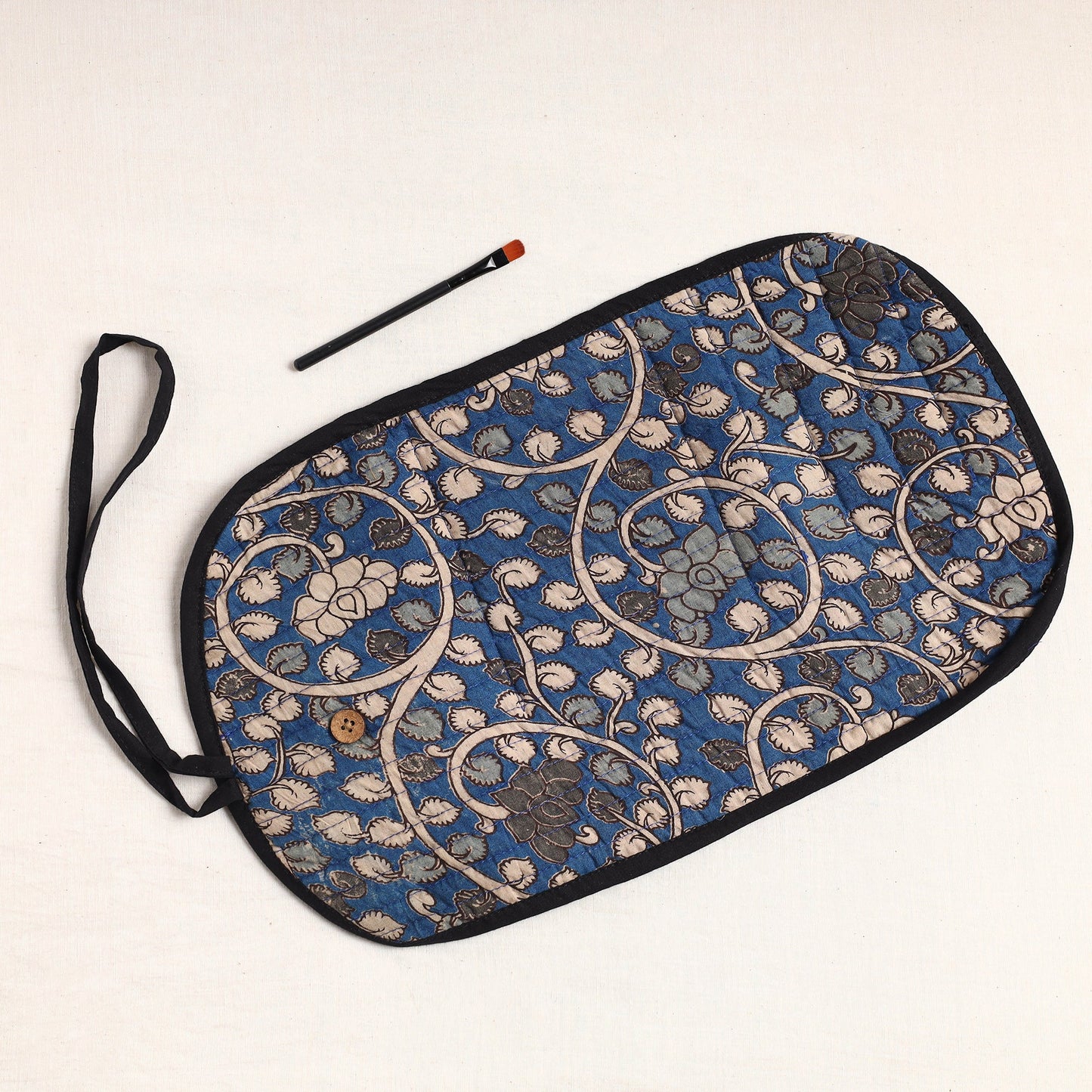 Kalamkari Fabric Multipurpose Segmented Make-up Brush Wrap Pouch/Case