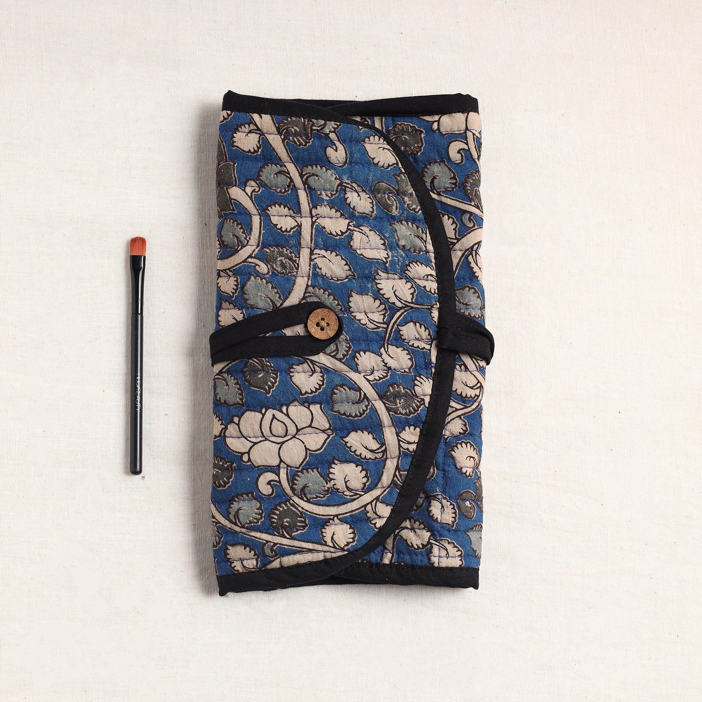 Kalamkari Fabric Multipurpose Segmented Make-up Brush Wrap Pouch/Case