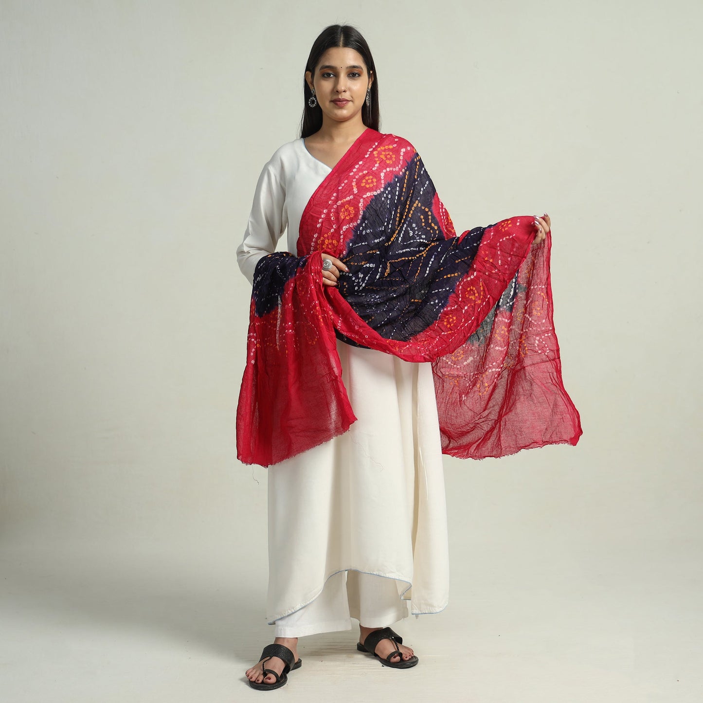 Kutch Bandhani Tie-Dye Mul Cotton Dupatta 48