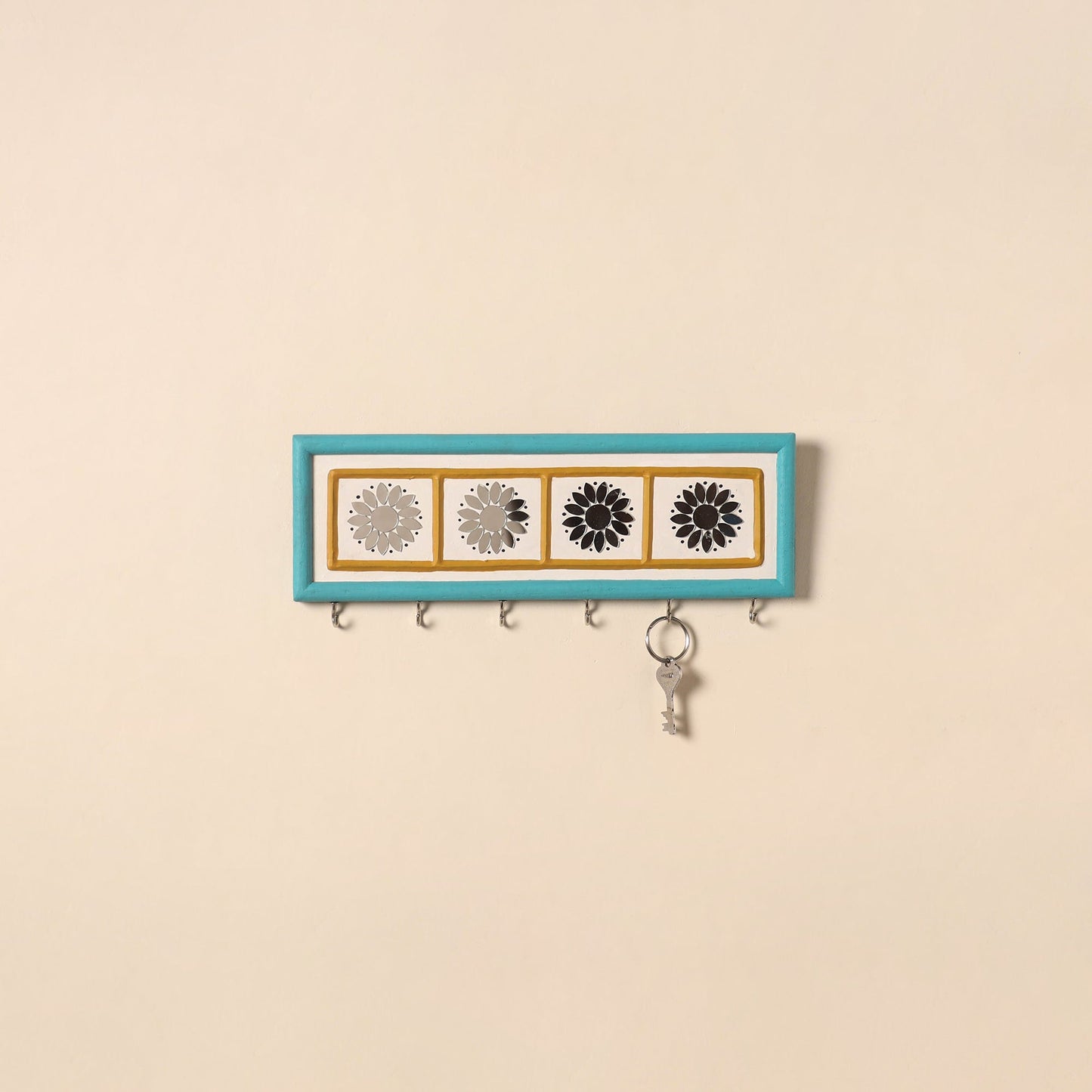 Kutch mud mirror work lippan art key holder (4 x 12 in) 09