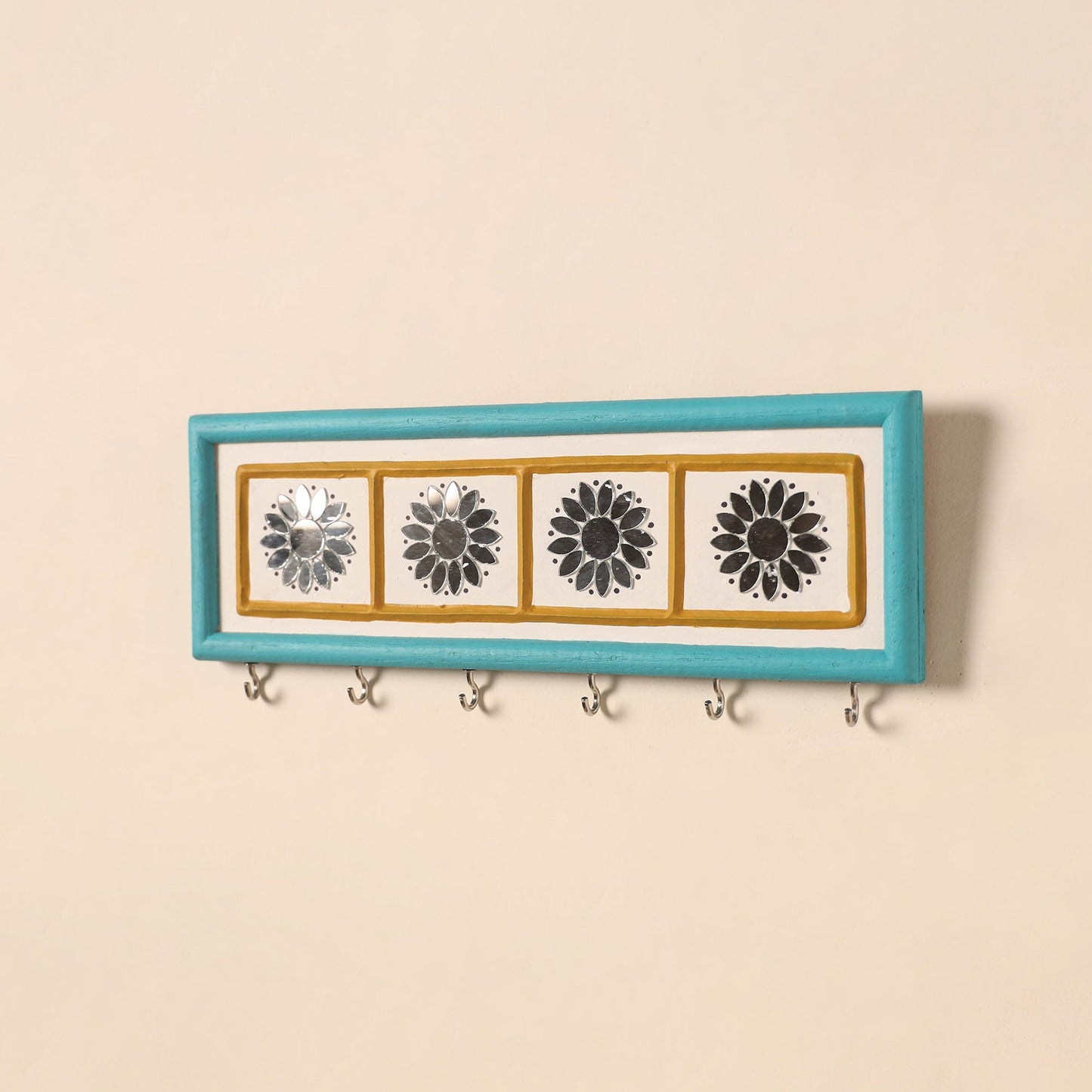 Kutch mud mirror work lippan art key holder (4 x 12 in) 09