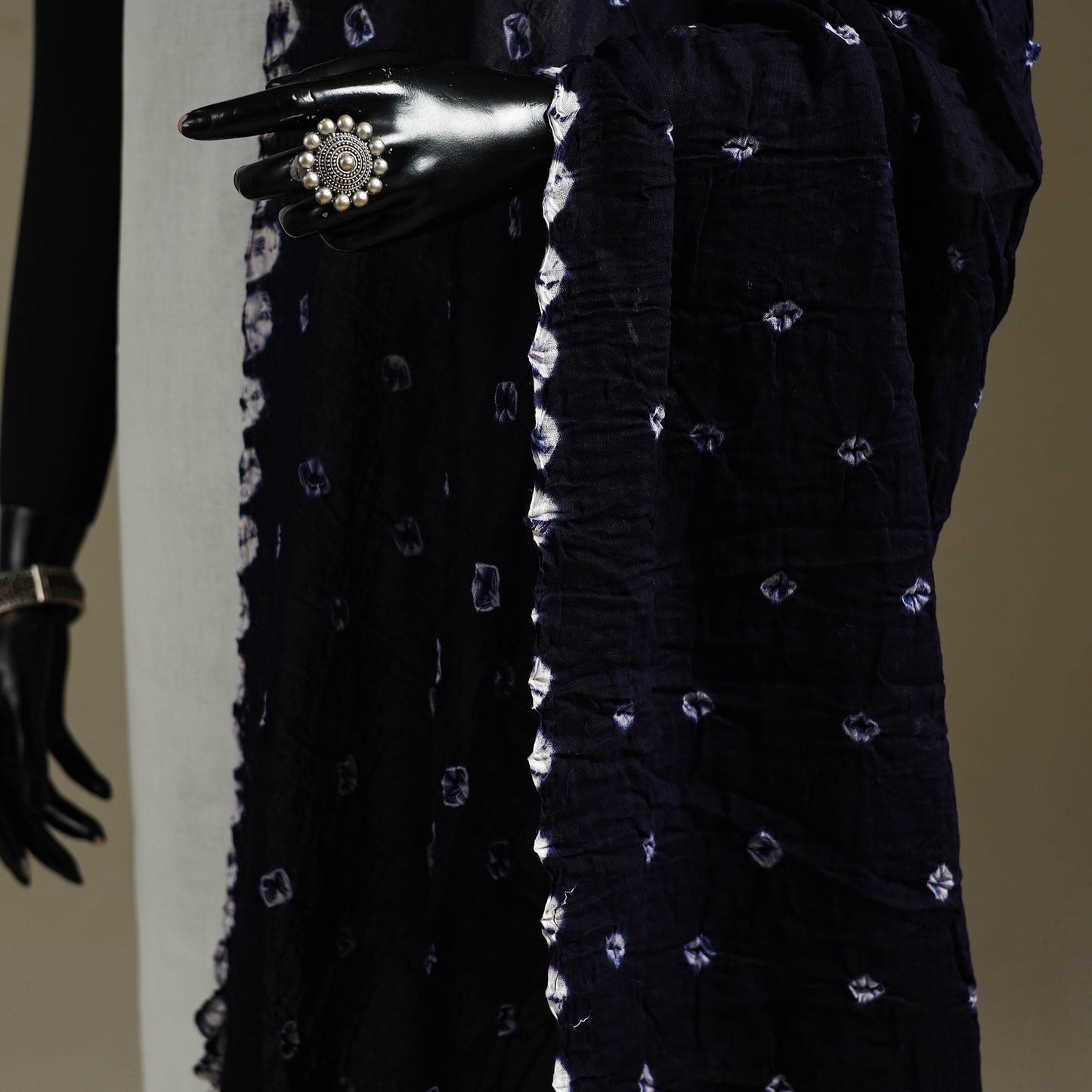 Kutch tie-dye mul cotton shibori bandhani dupatta 22
