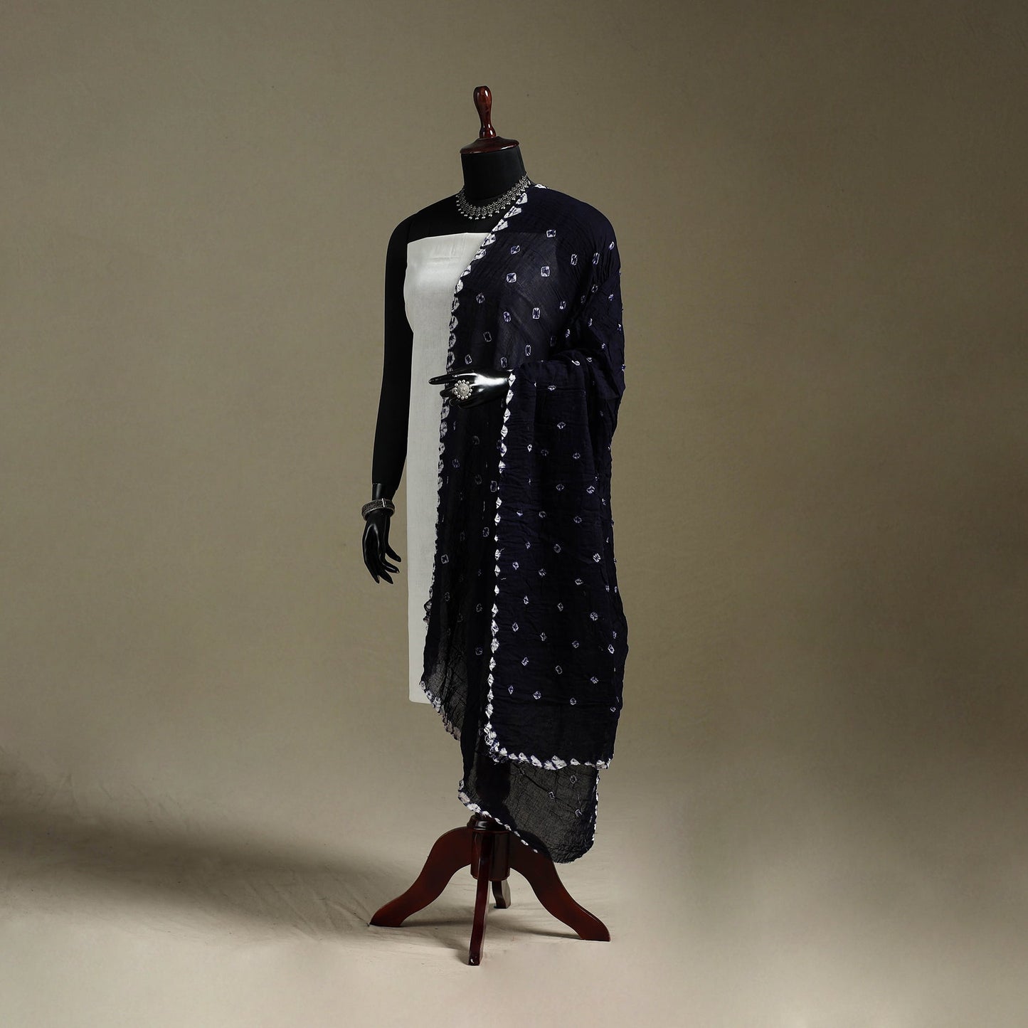 Kutch tie-dye mul cotton shibori bandhani dupatta 22