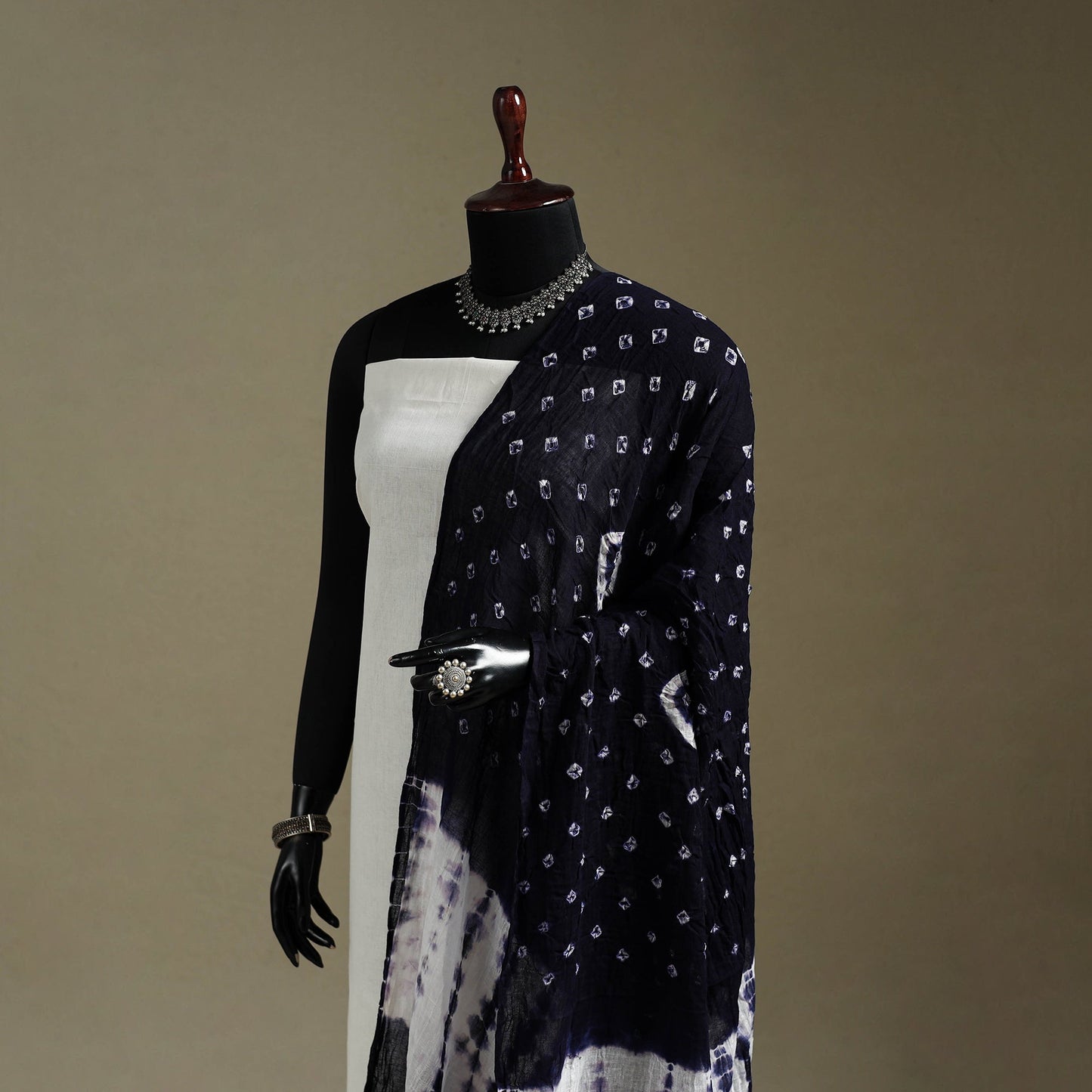 Kutch tie-dye mul cotton shibori bandhani dupatta 29