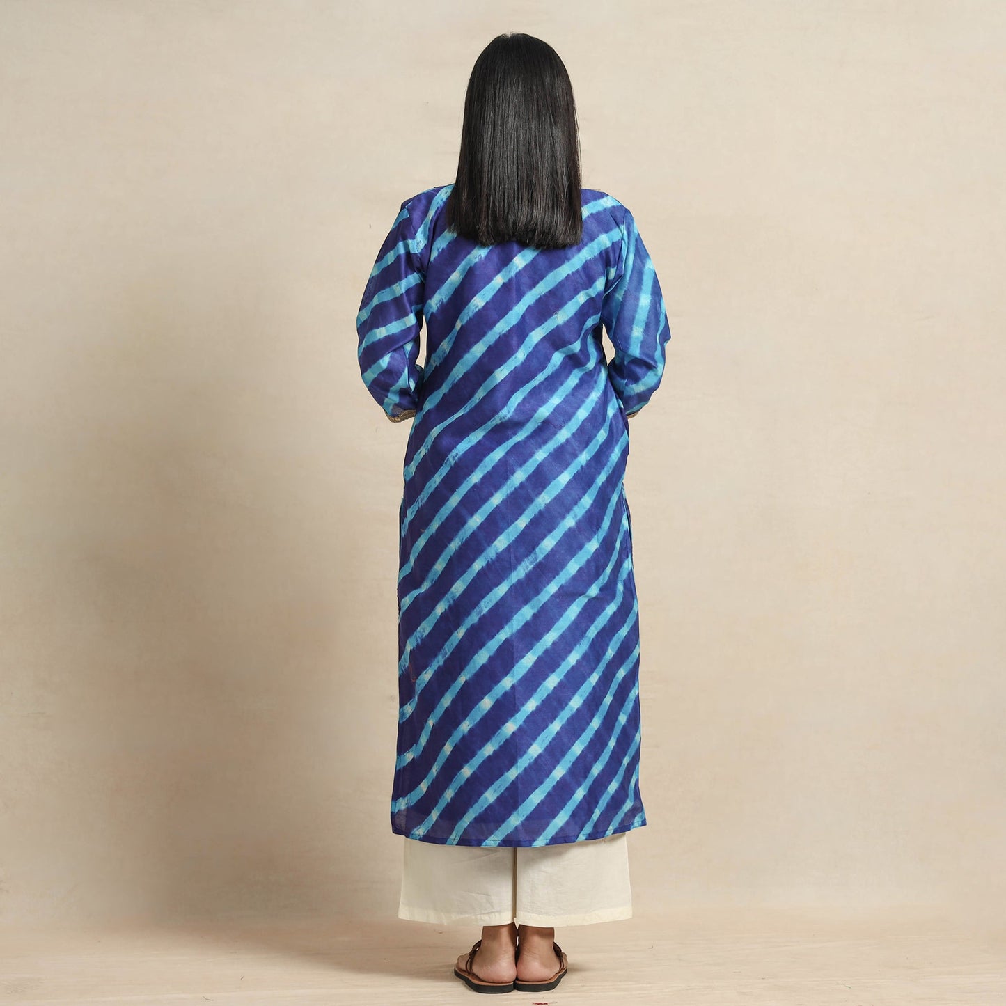 Leheriya Tie-Dye Chanderi Silk Kurta with Lace Work