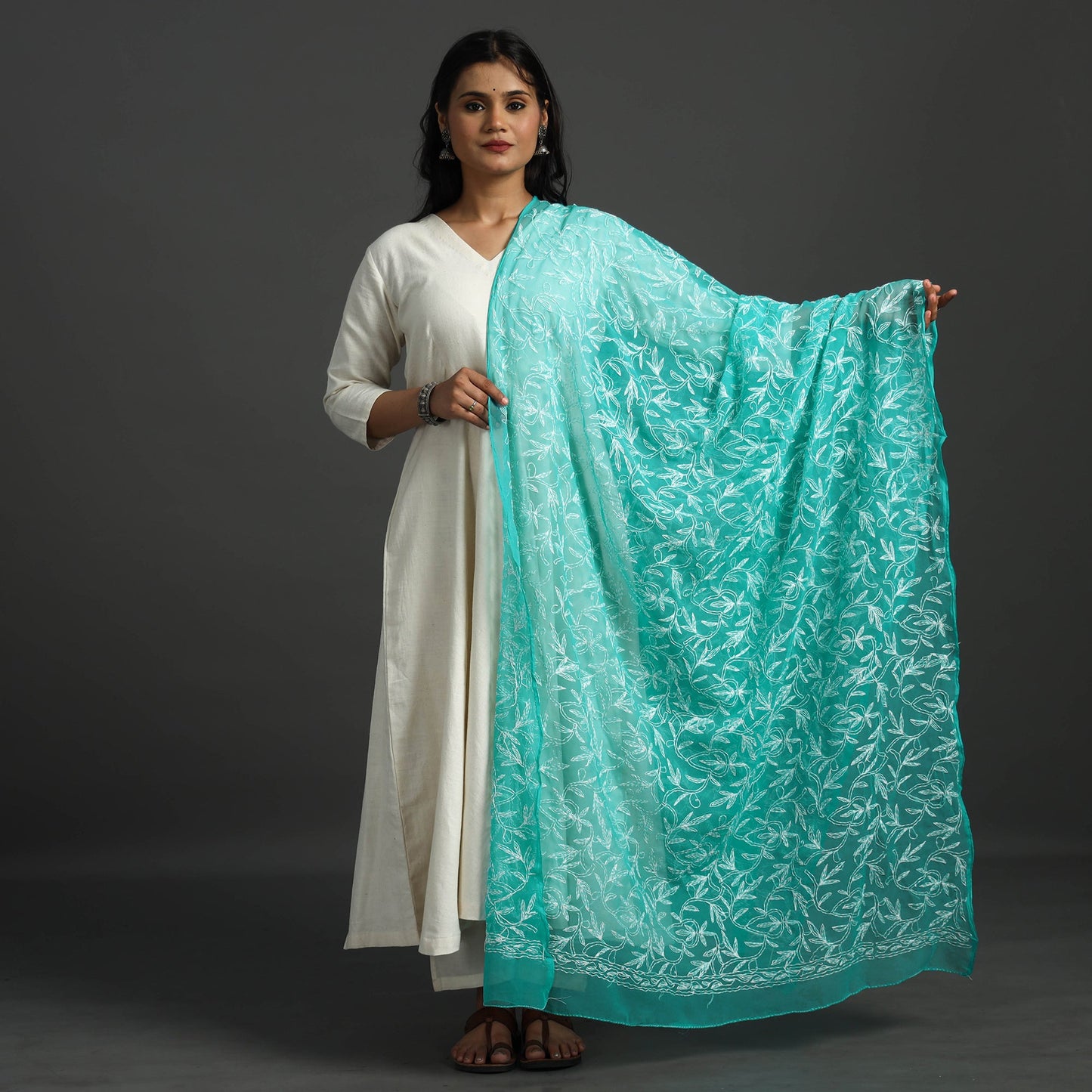 Lucknow Chikankari Tepchi Embroidery Georgette Dupatta 11