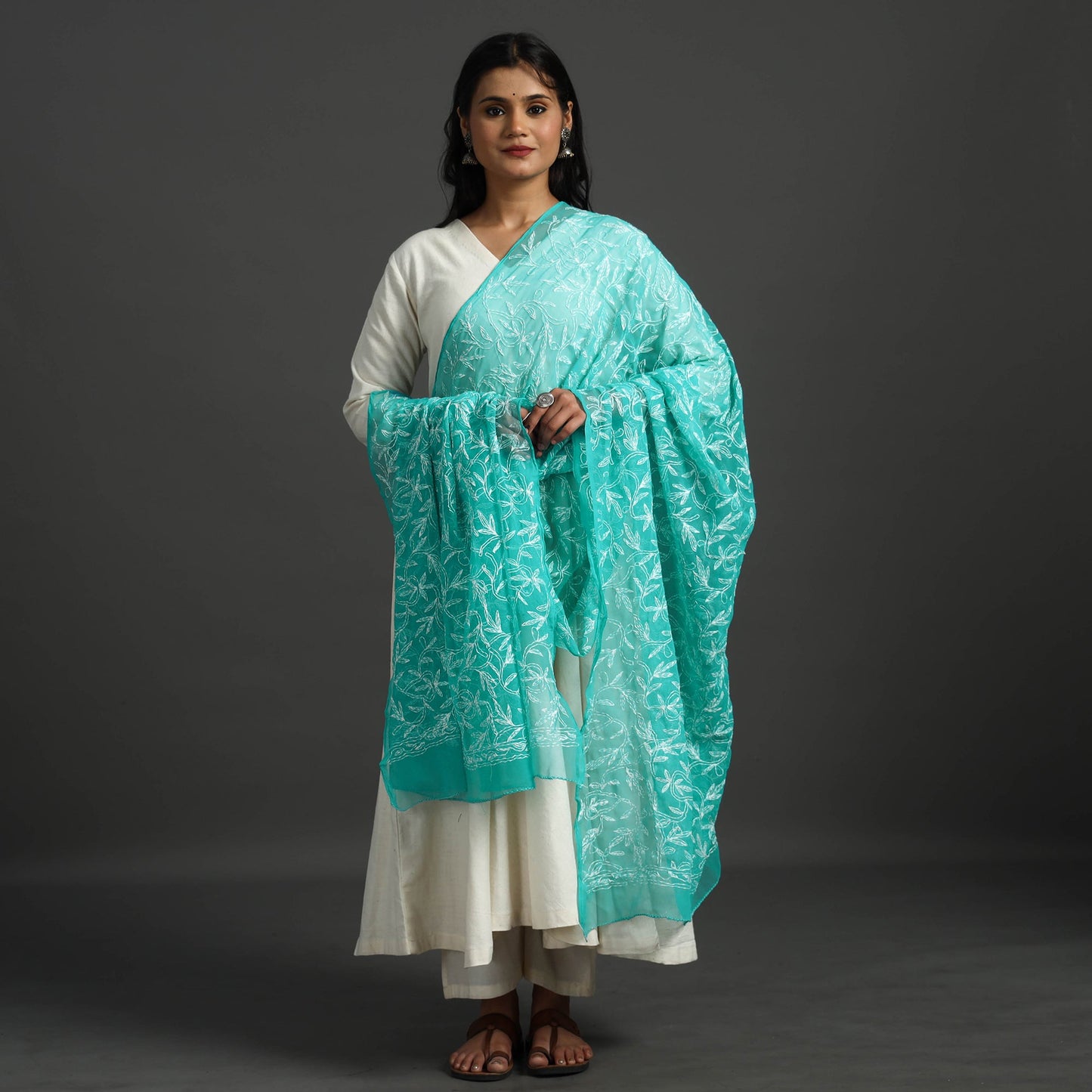 Lucknow Chikankari Tepchi Embroidery Georgette Dupatta 11