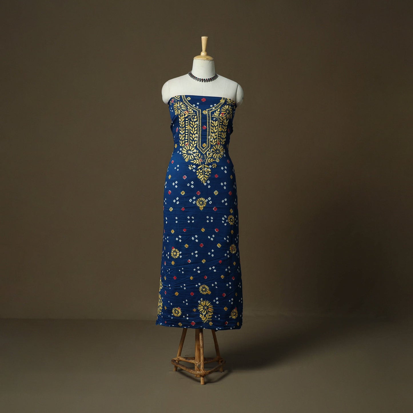 Lucknowi chikankari hand work bandhani unstitched kurta