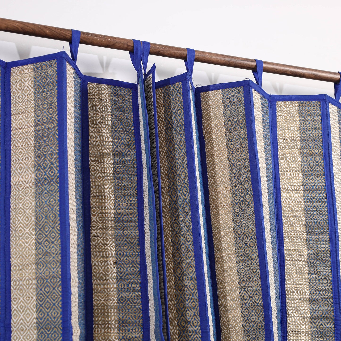Buy Madur Grass Handwoven Door Curtain of Midnapore (7 x 4 in) Online at iTokri.com