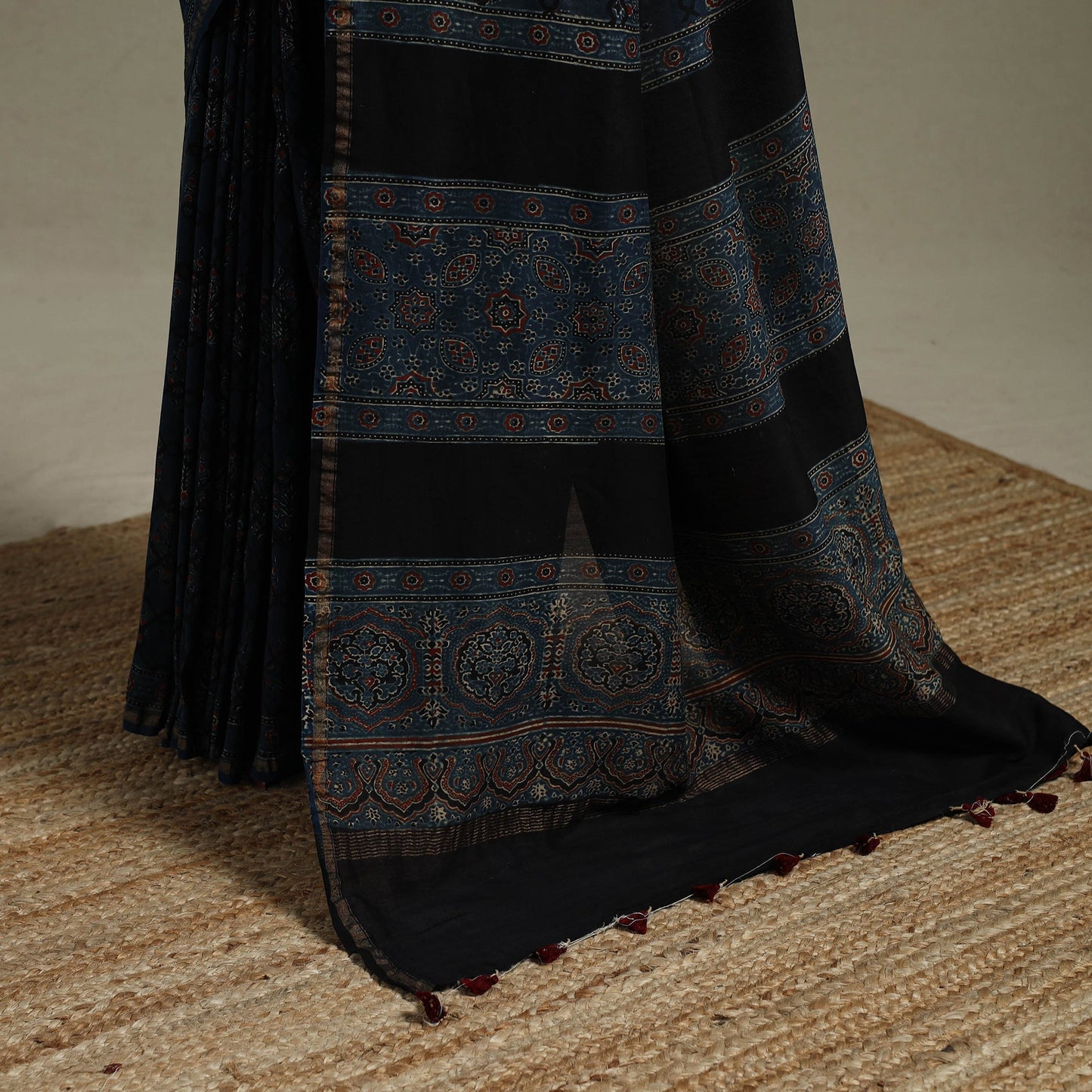 Natural dyed hand chanderi silk saree with tassels 02