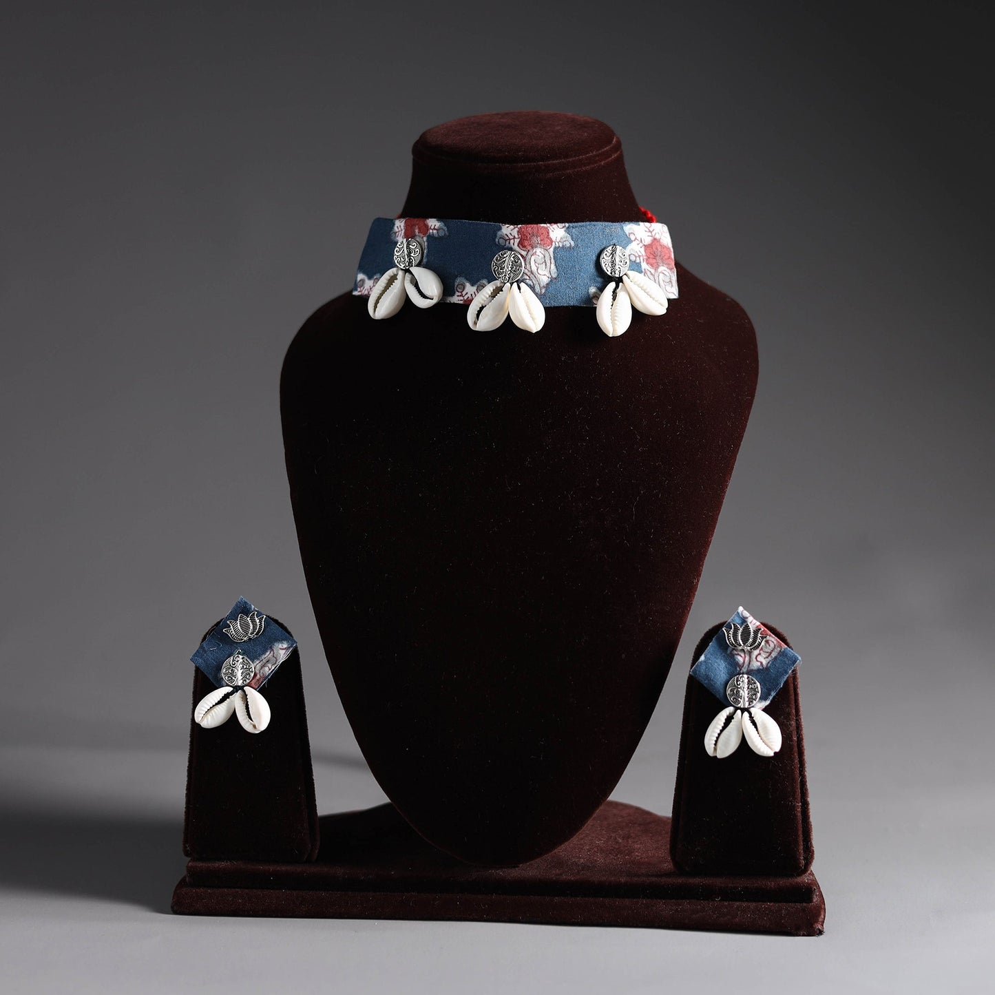 Handcrafted Choker Necklace Set