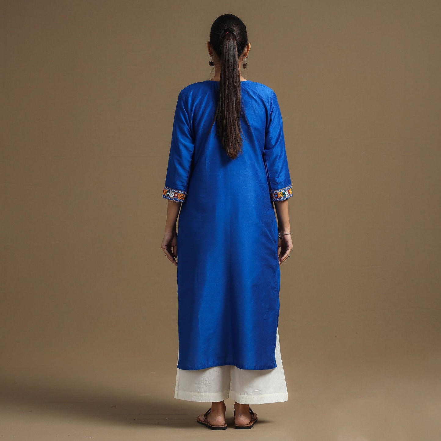 Buy Plain Slub Silk Pintuck Kurta with Ikat Patchwork Online at iTokri.com