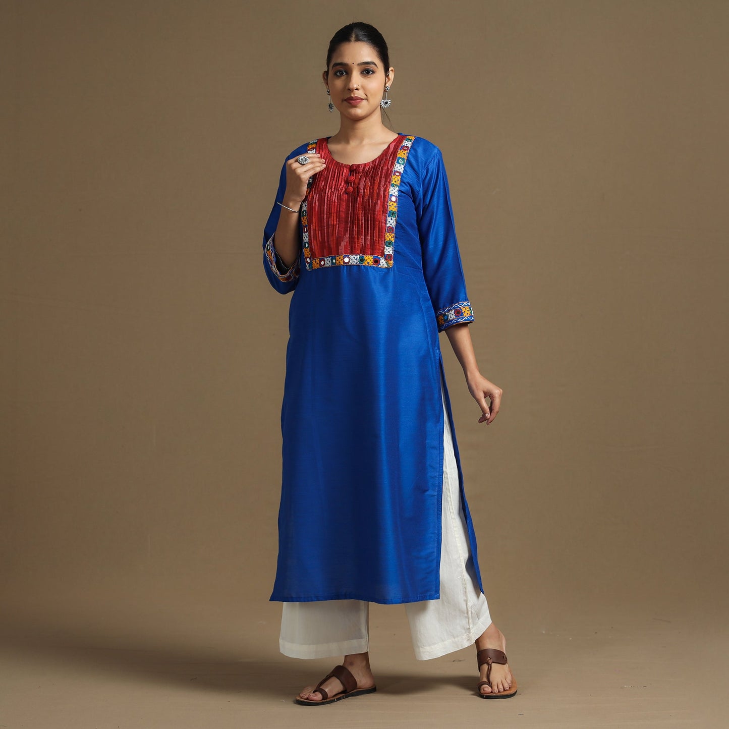 Buy Plain Slub Silk Pintuck Kurta with Ikat Patchwork Online at iTokri.com