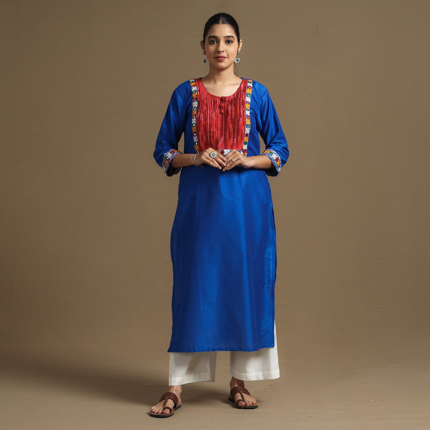 Buy Plain Slub Silk Pintuck Kurta with Ikat Patchwork Online at iTokri.com