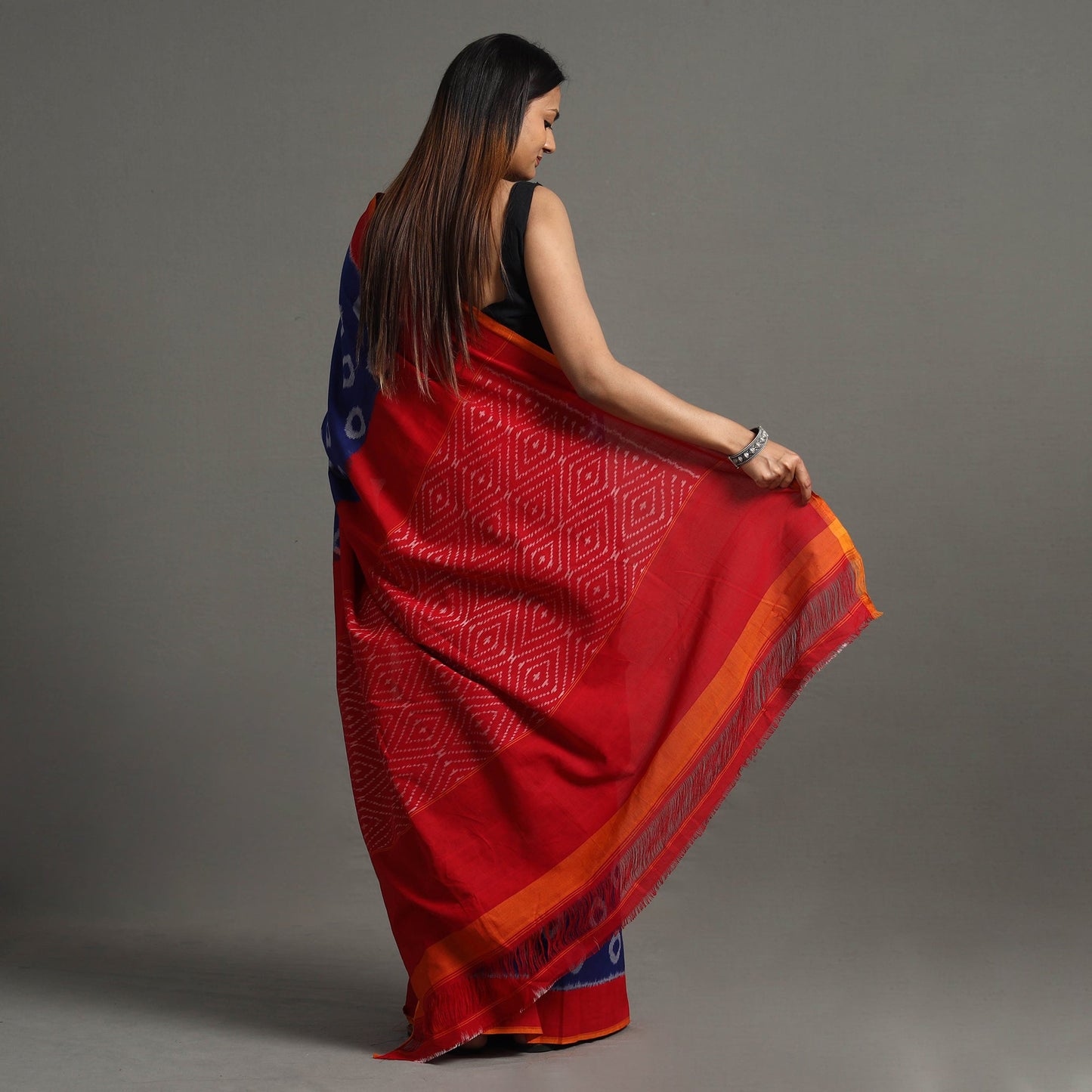 Pochampally Ikat Weave Handloom Cotton Saree