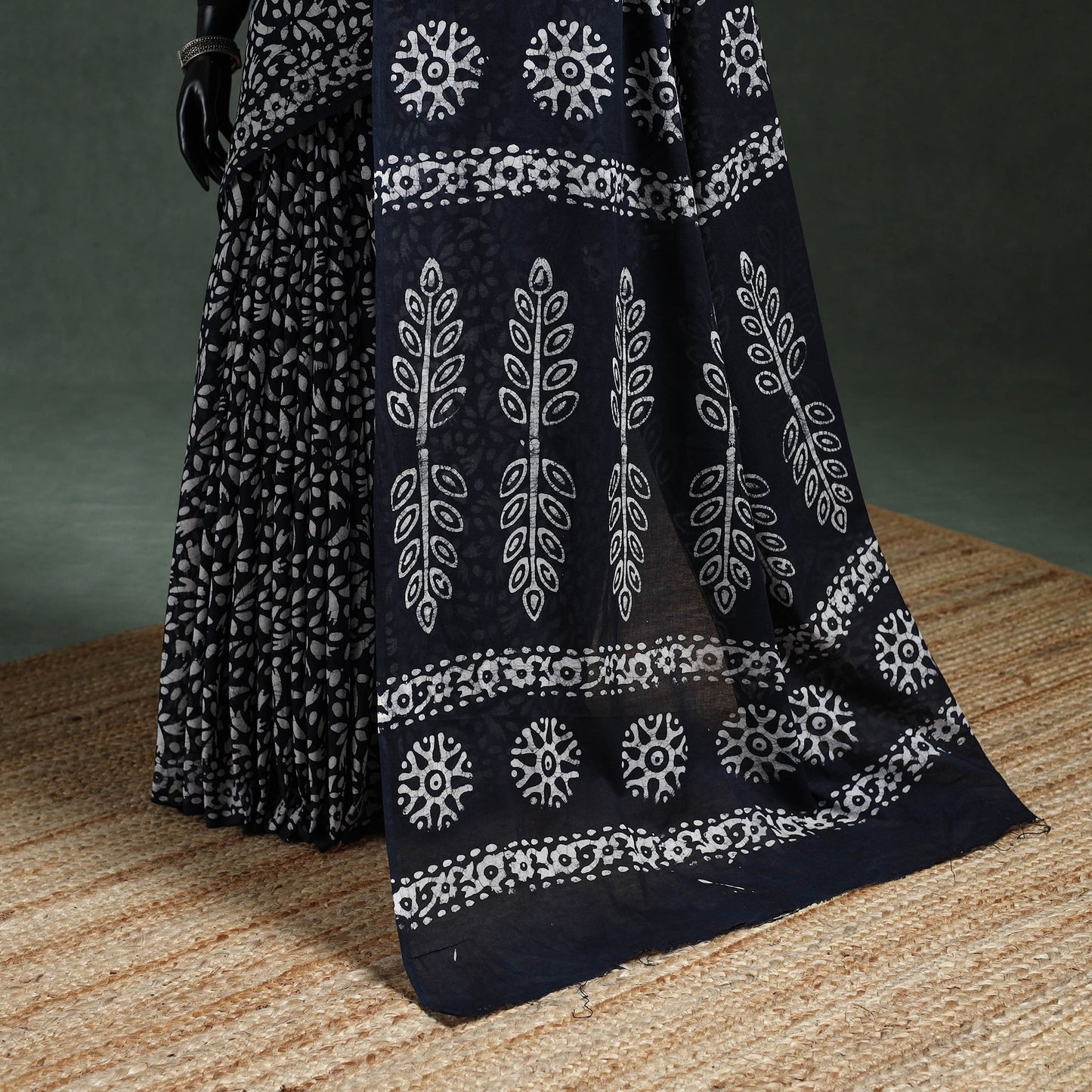 Pure mul cotton hand block batik print saree 44