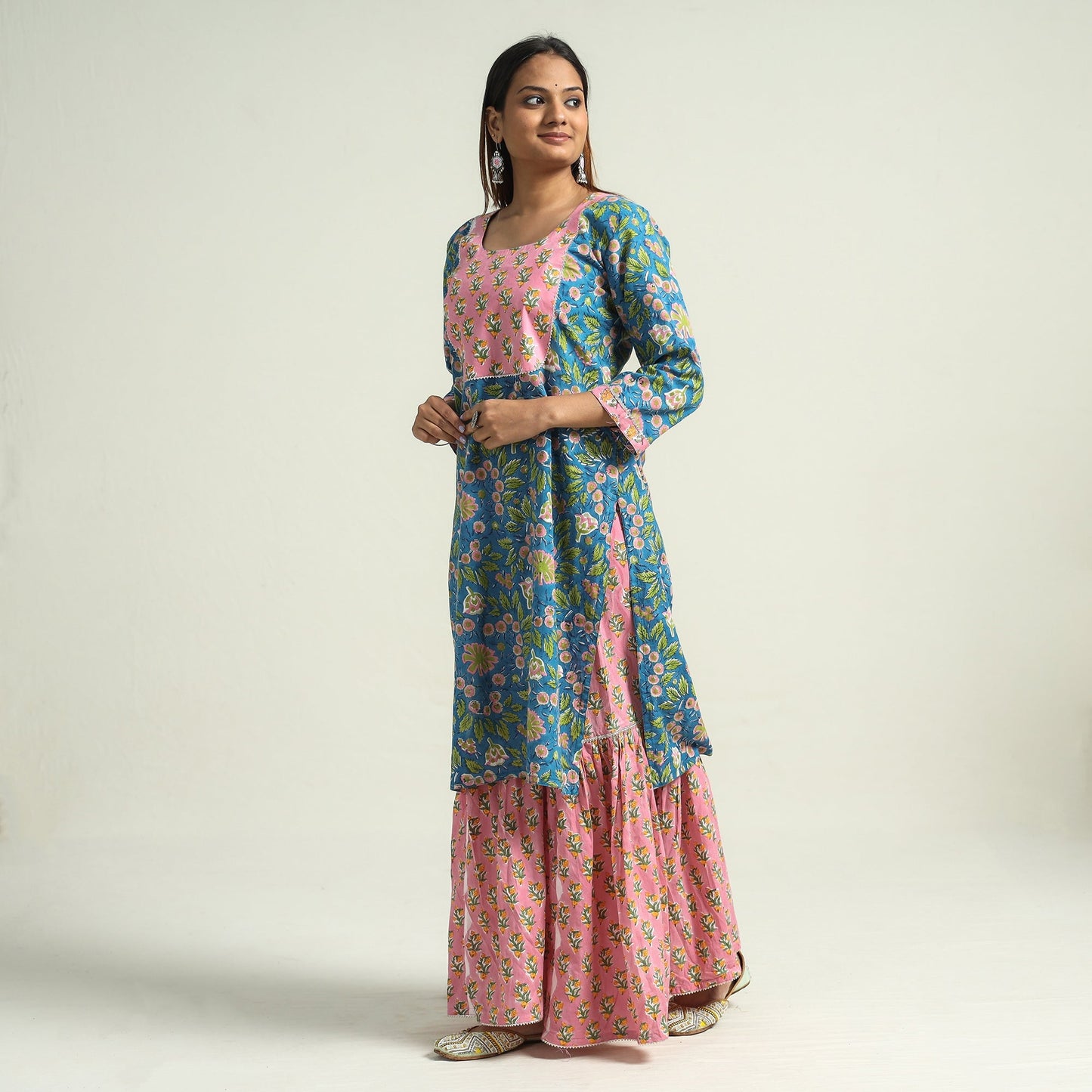 Buy Sanganeri Block Printed Cotton Kurta with Sharara Set Online at iTokri.com
