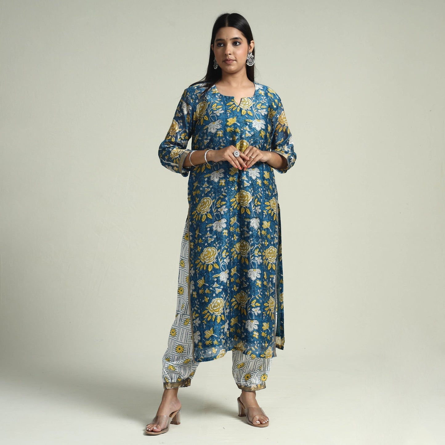 Buy Sanganeri Block Printed Maheshwari Silk Kurta with Palazzo & Dupatta Set Online at iTokri.com