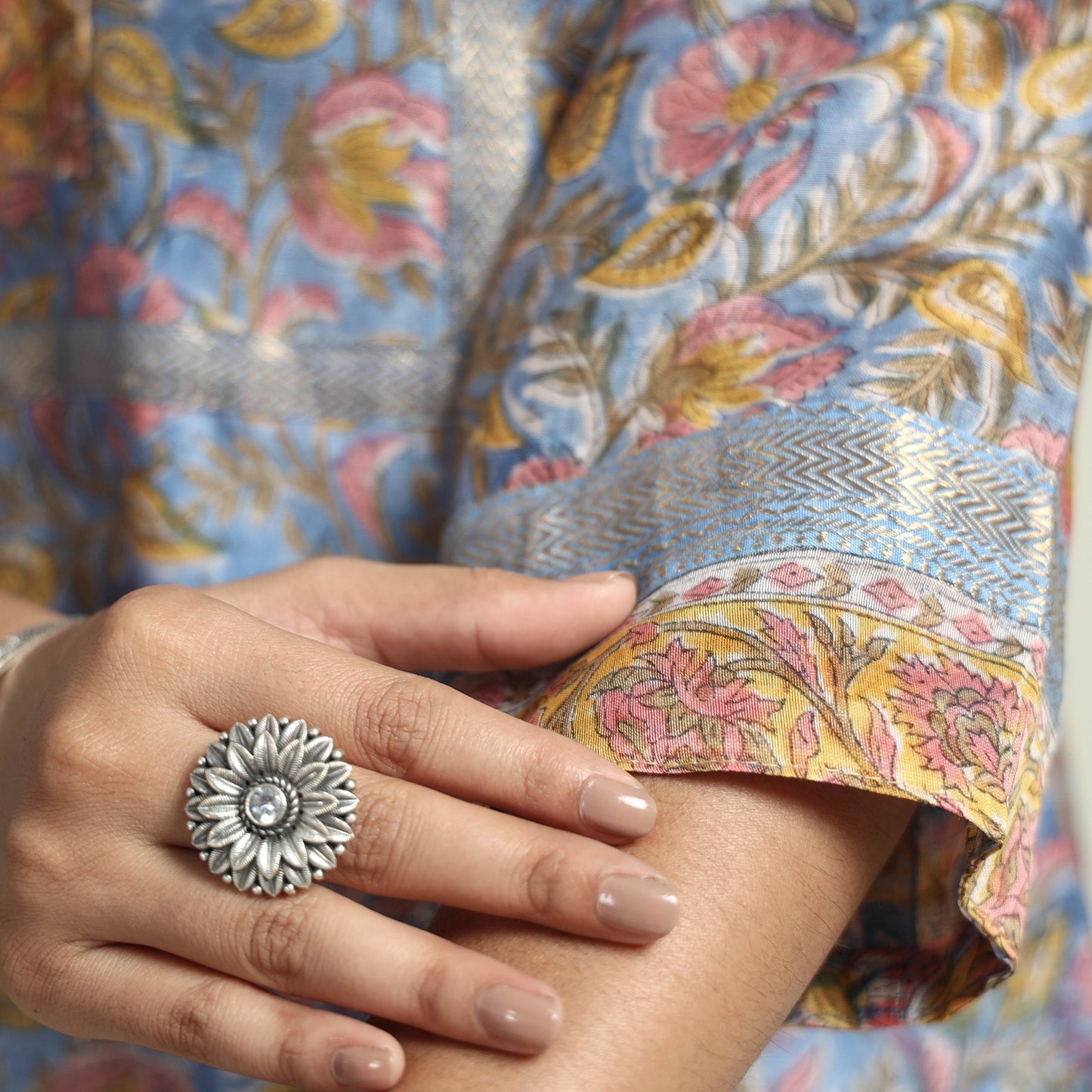 Buy Sanganeri Block Printed Maheshwari Silk Kurta with Palazzo & Dupatta Set Online at iTokri.com