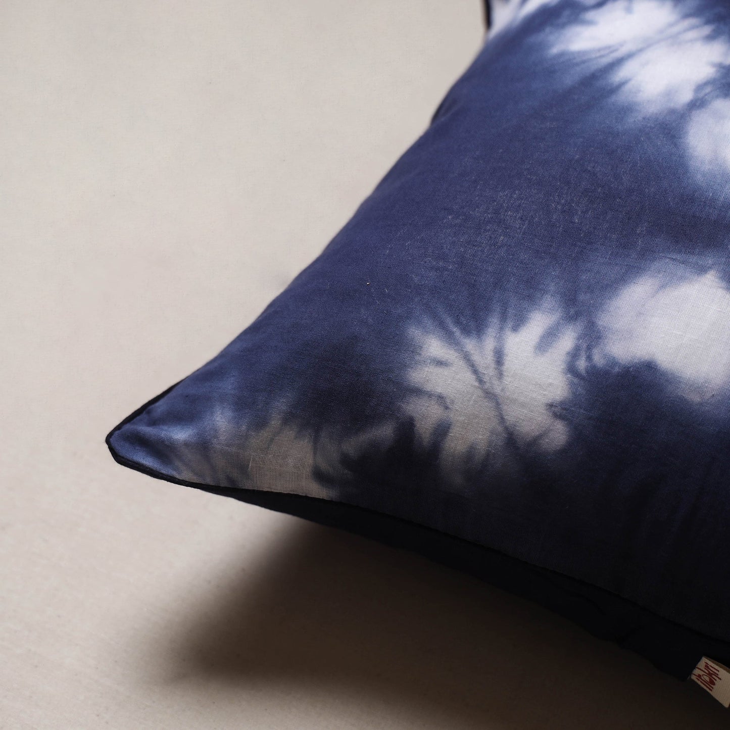 Shibori tie-dye cushion cover 08 - handcrafted