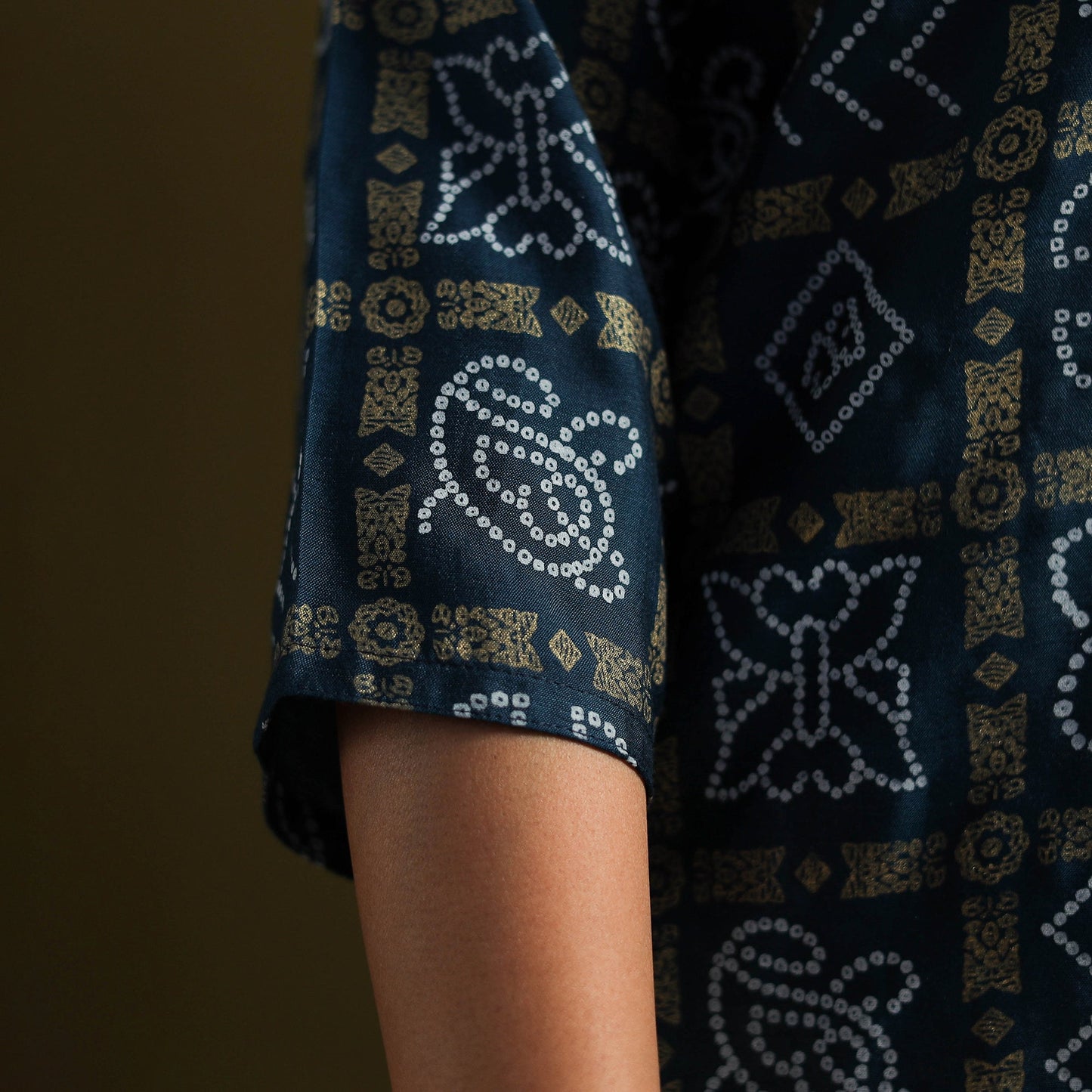 Blue - silk bandhani kurta set with lagdi patta (set of 2)