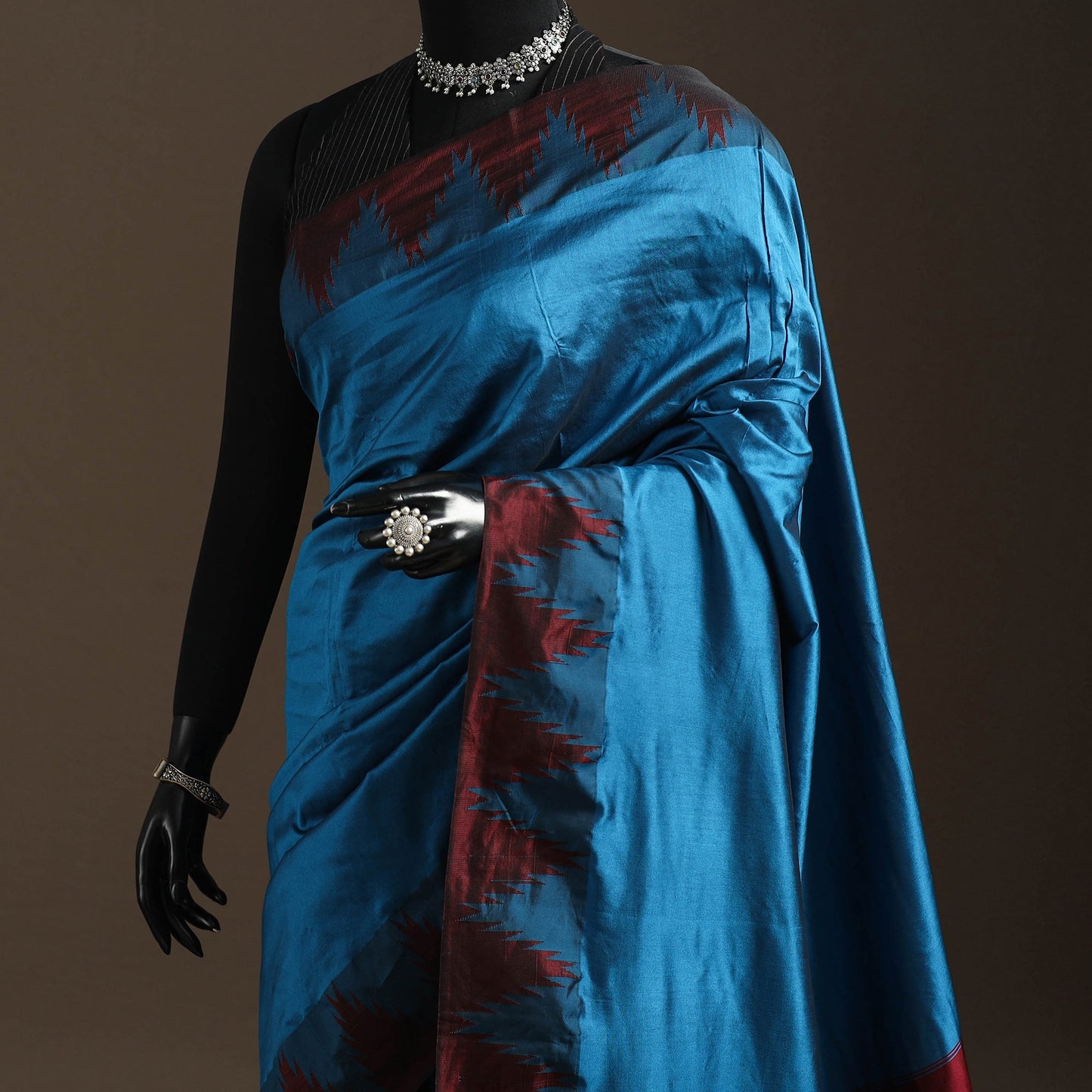 Silk ilkal saree with temple border 11 - handcrafted