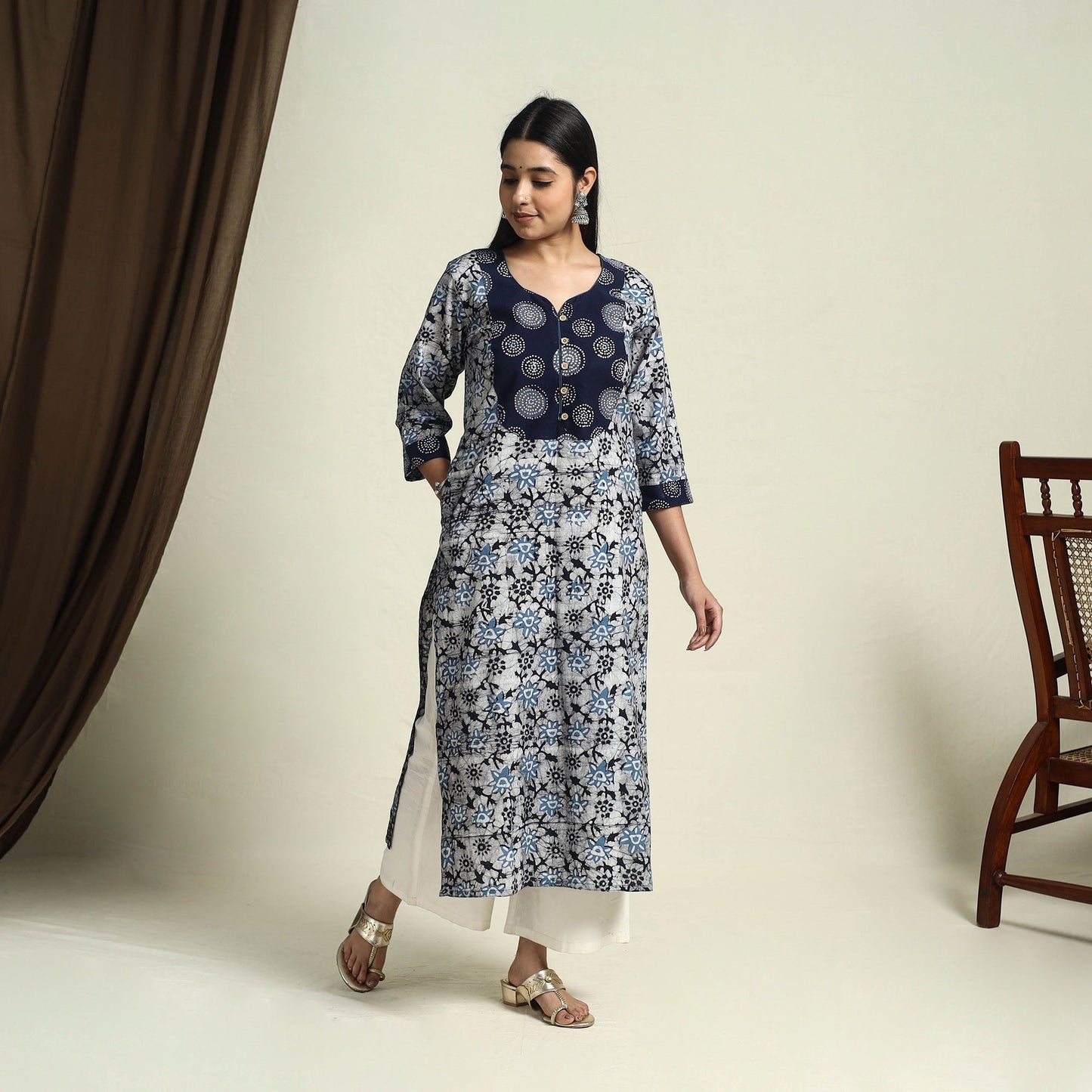 Blue Straight Batik Print Cotton Kurta for Women