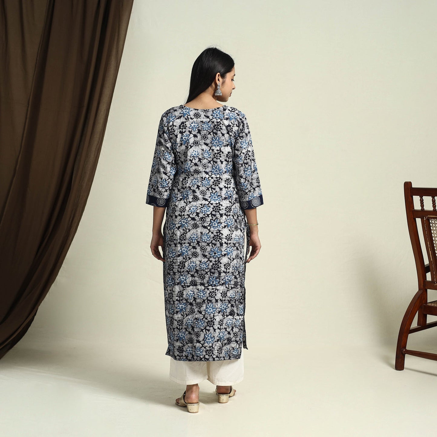 Blue Straight Batik Print Cotton Kurta for Women