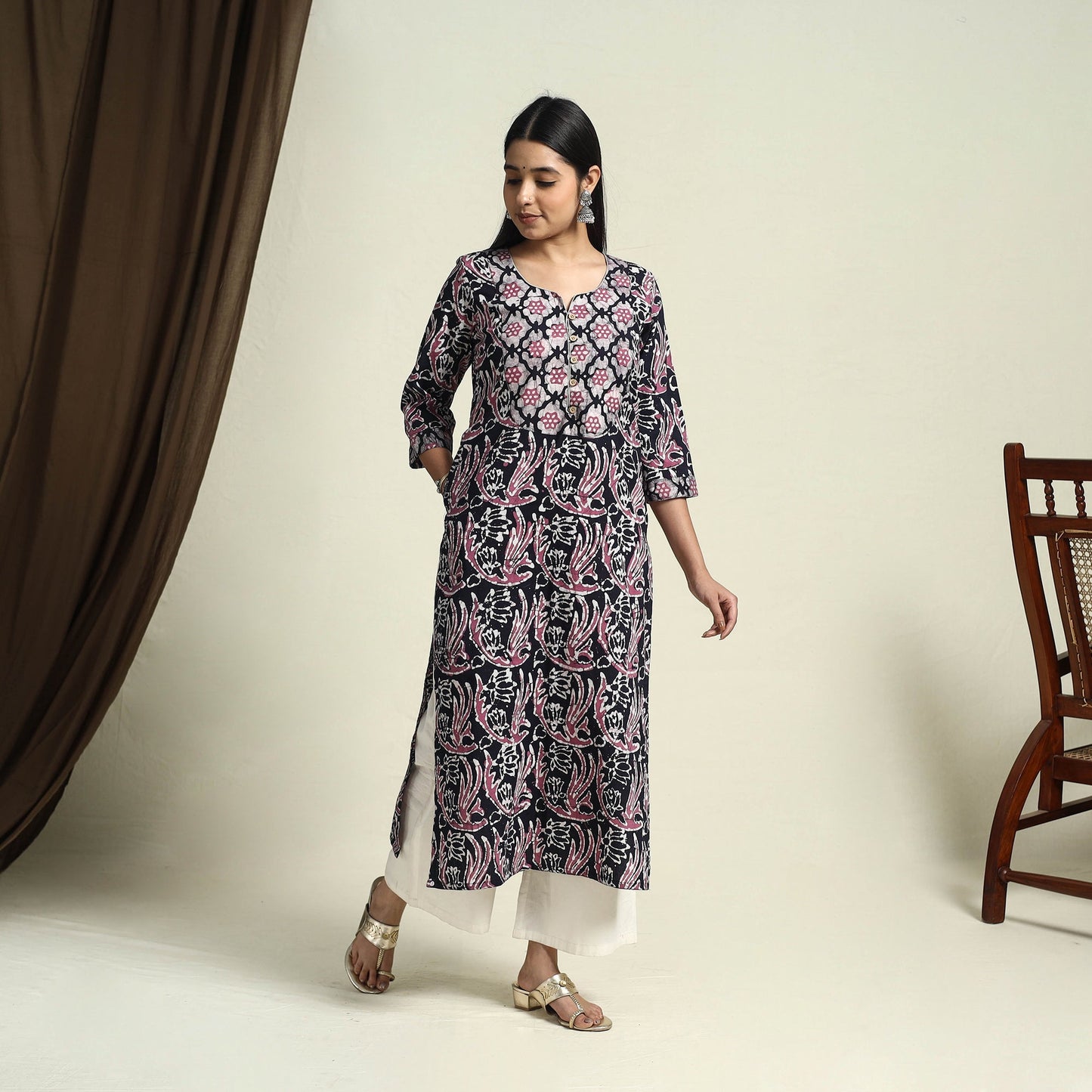 Blue Straight Batik Print Cotton Kurta for Women