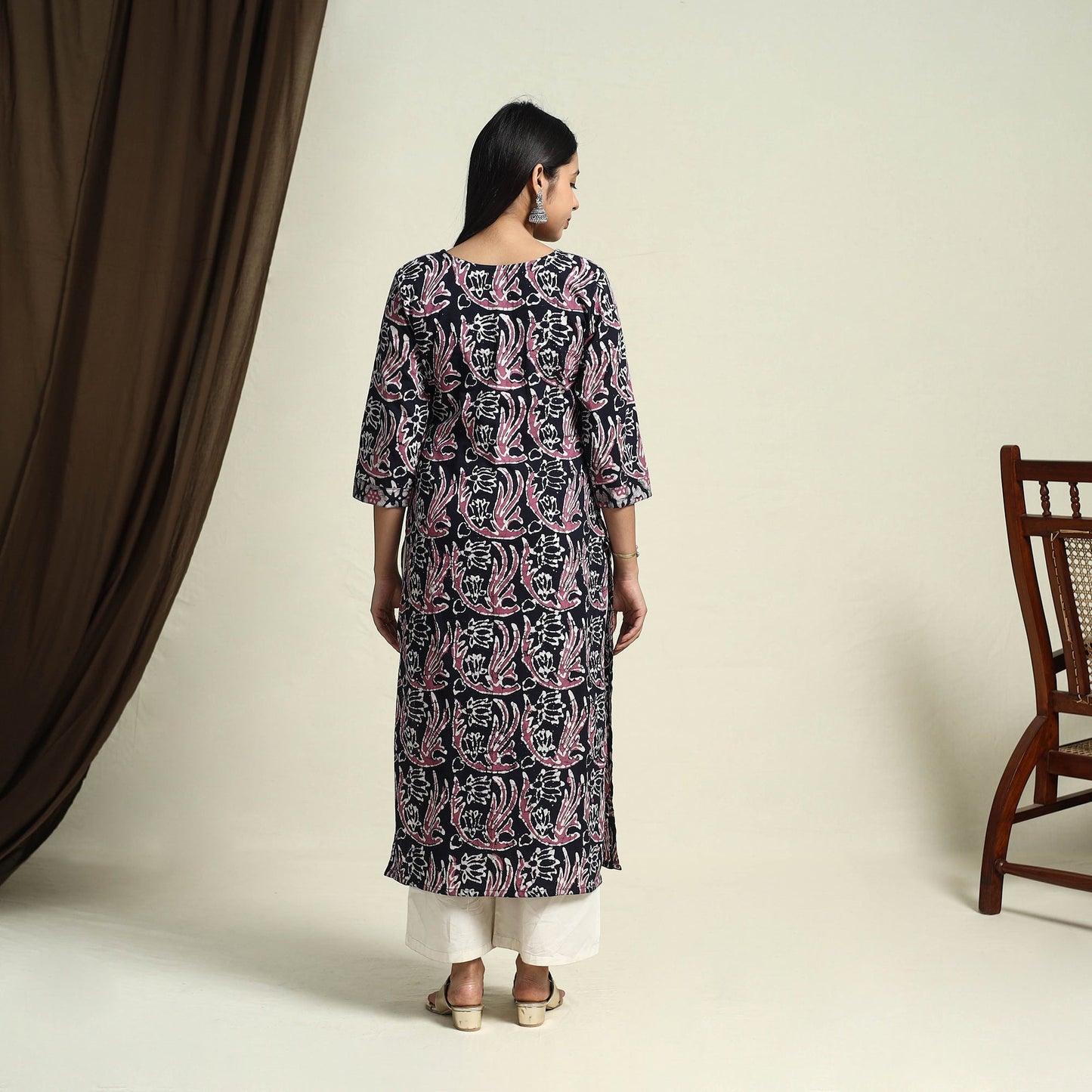 Blue Straight Batik Print Cotton Kurta for Women