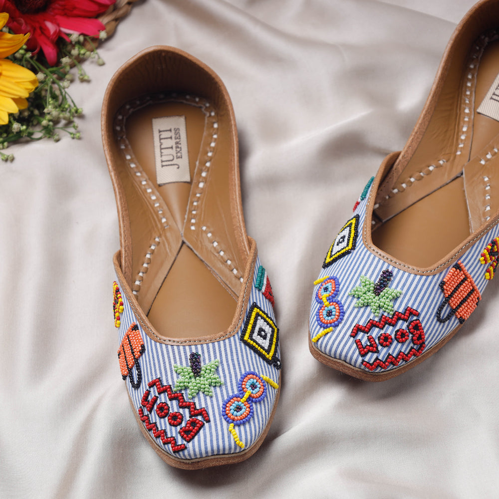 Blue Handstitched Embroidered Jutti