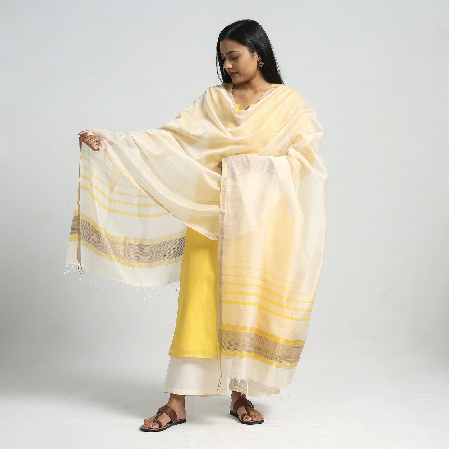 Traditional Maheshwari Handloom Silk Cotton Kurta with Dupatta Set