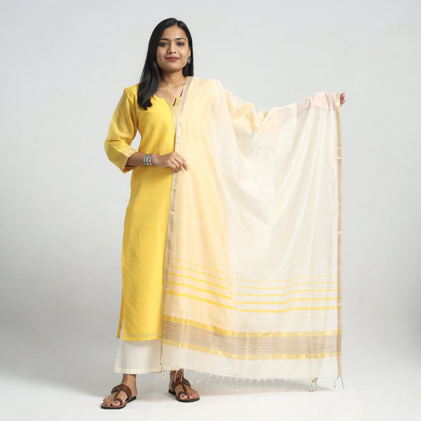 Traditional Maheshwari Handloom Silk Cotton Kurta with Dupatta Set