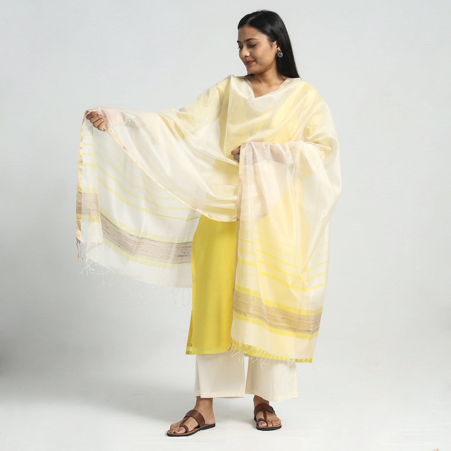 Traditional Maheshwari Handloom Silk Cotton Kurta with Dupatta Set