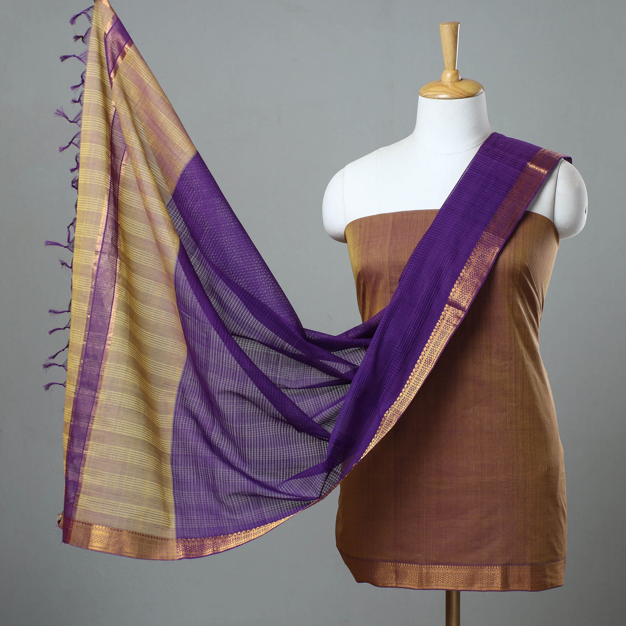 Mangalagiri s Online in IndiaUnstitched Dress Material Suit Sets Mangalagiri s Online in IndiaUnstitched Dress Material Suit Sets