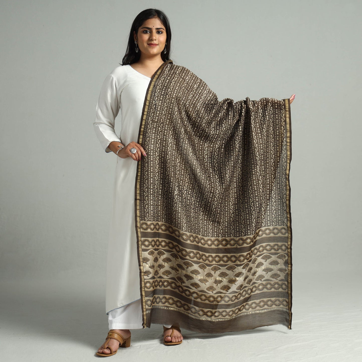 Akola Dabu Block Printed Handloom Chanderi Silk Dupatta with Zari Border 01