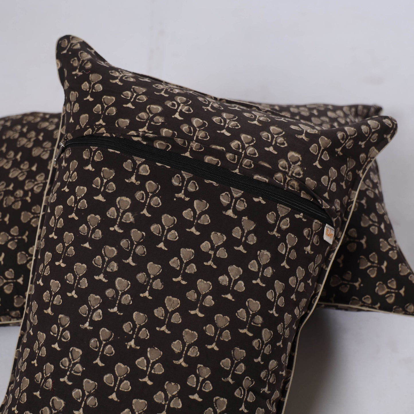 Akola hand block print pillow cover (set of 2) 18