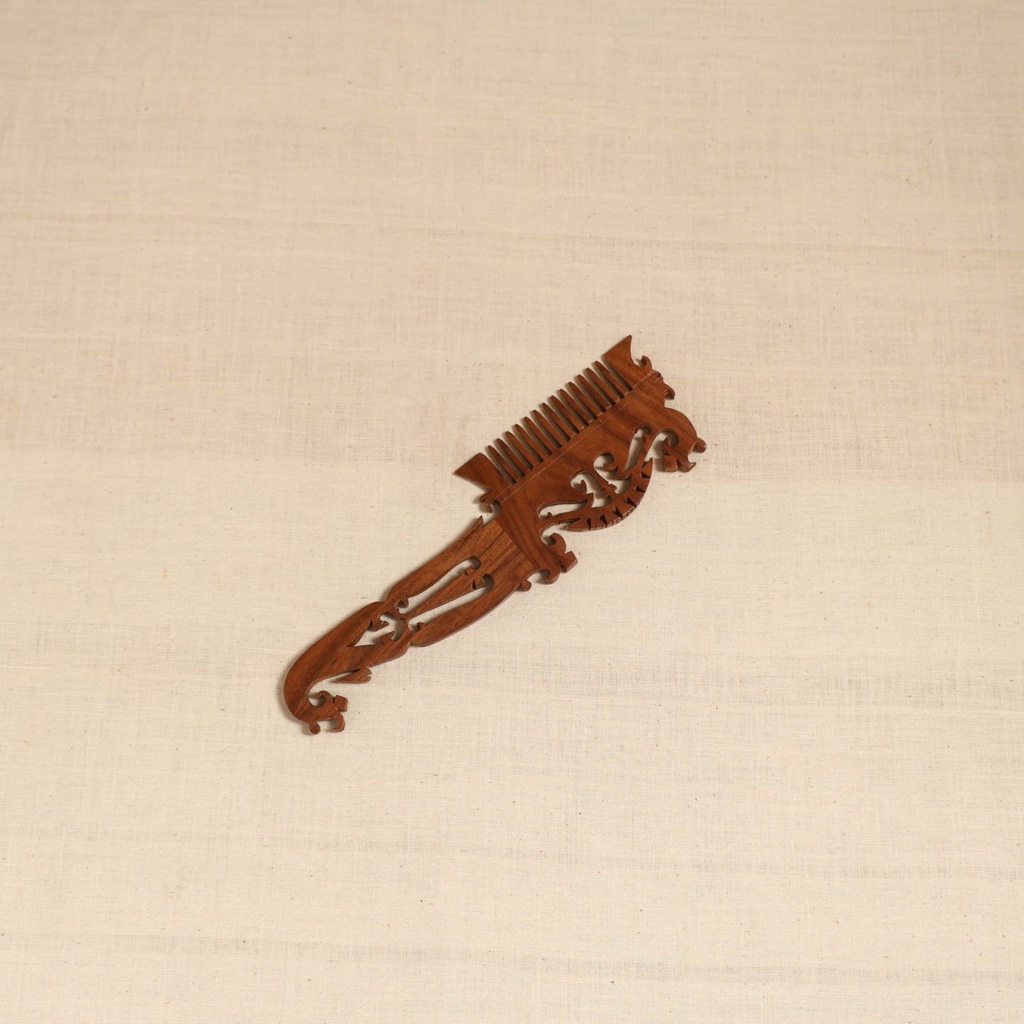 Bijnor hand carved sheesham wooden comb (large) 13