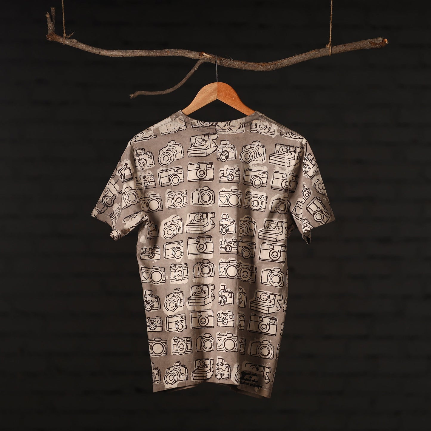 Buy Bindaas Block Art Prints Natural Dyed Cotton Round Neck T-shirt Online at iTokri.com