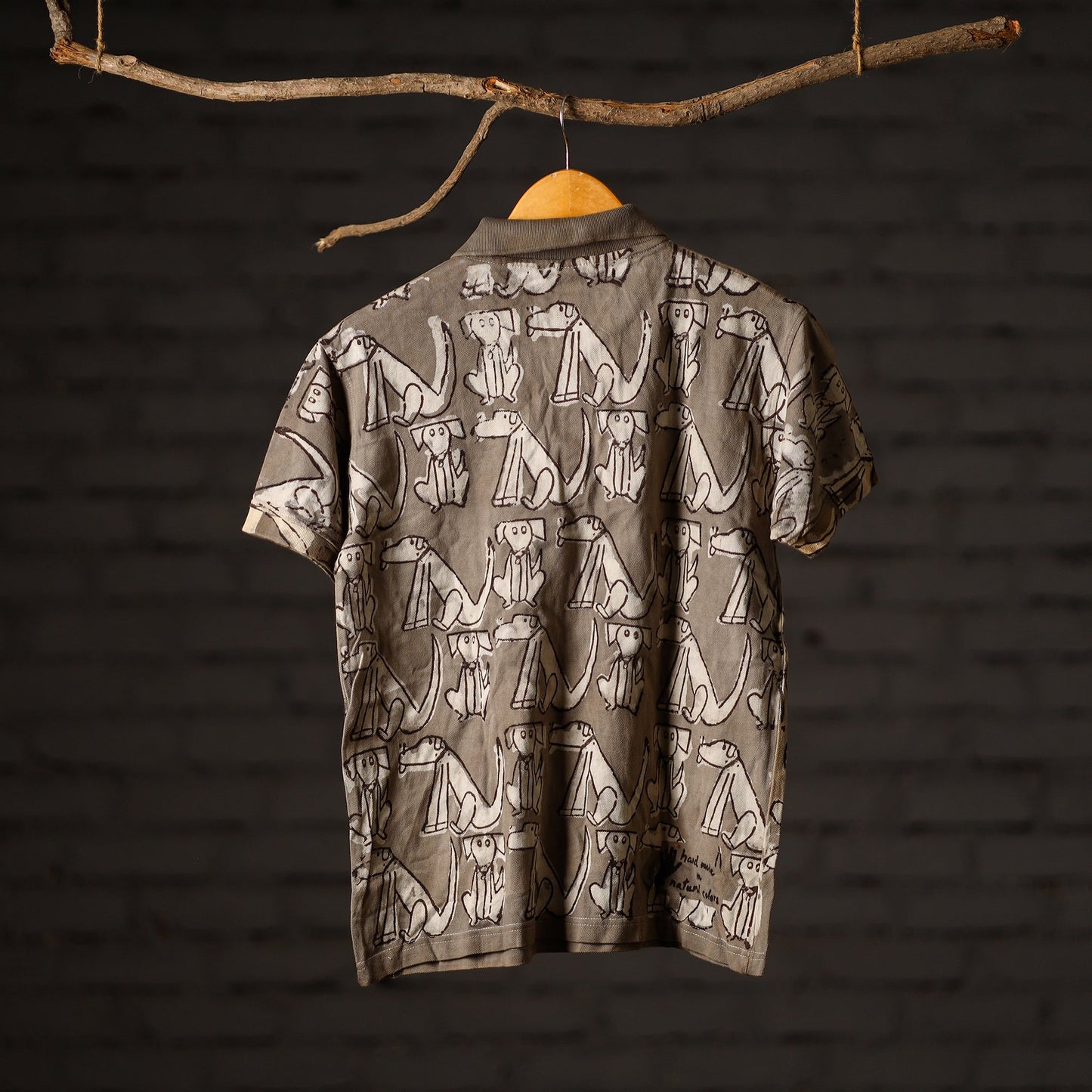 Buy Bindaas Natural Dyed Art Block Print Polo Collar T-shirt in Pure Cotton Online at iTokri.com