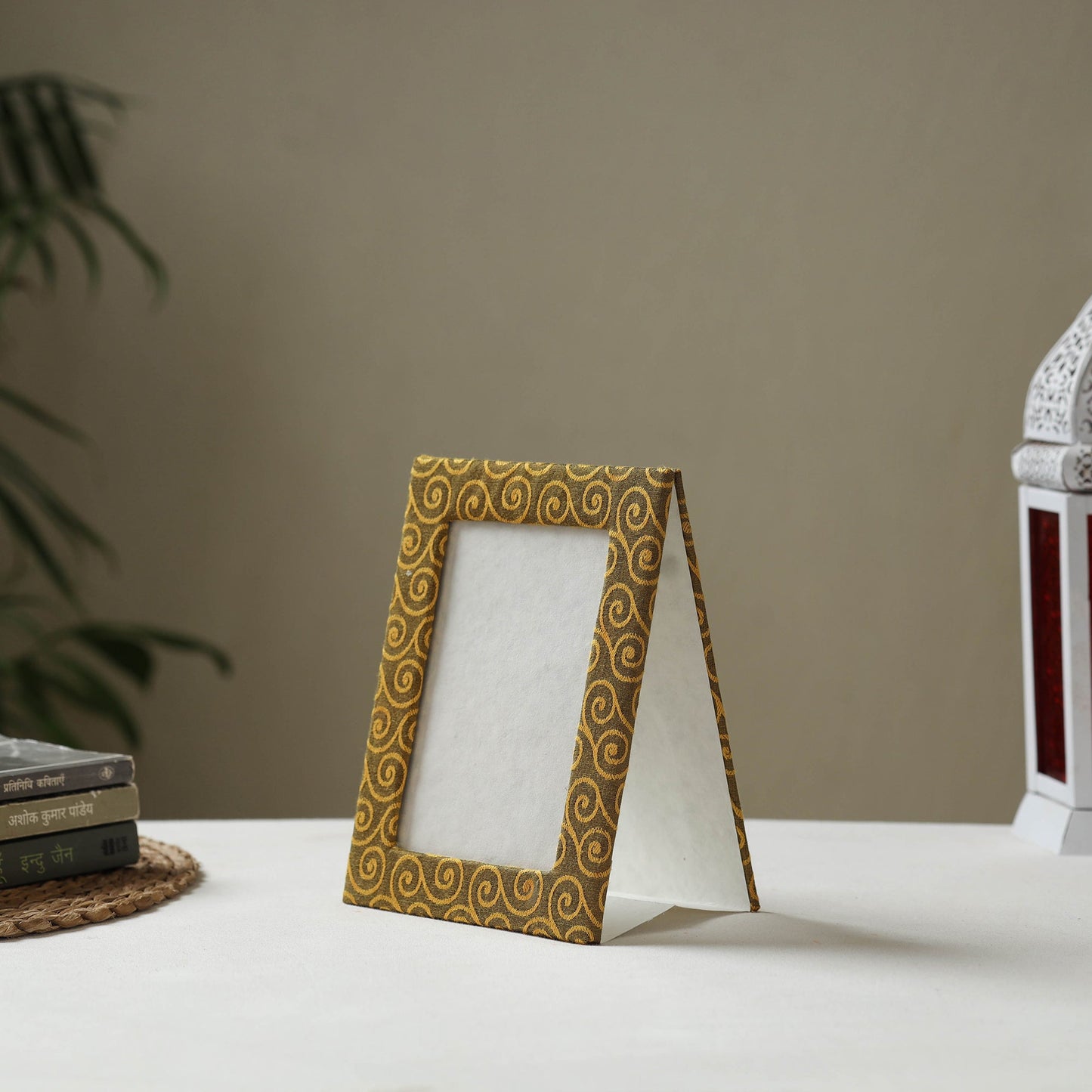 Brown - fabric embellished handmade photo frame (8 x 6 in)