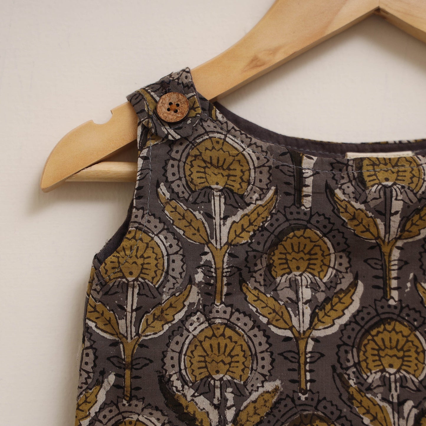 Hand bagru cotton baby girl dress (6-12 months) 04