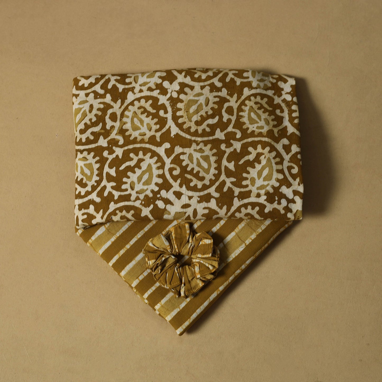 Hand batik cotton 2pc unstitched dress material 03