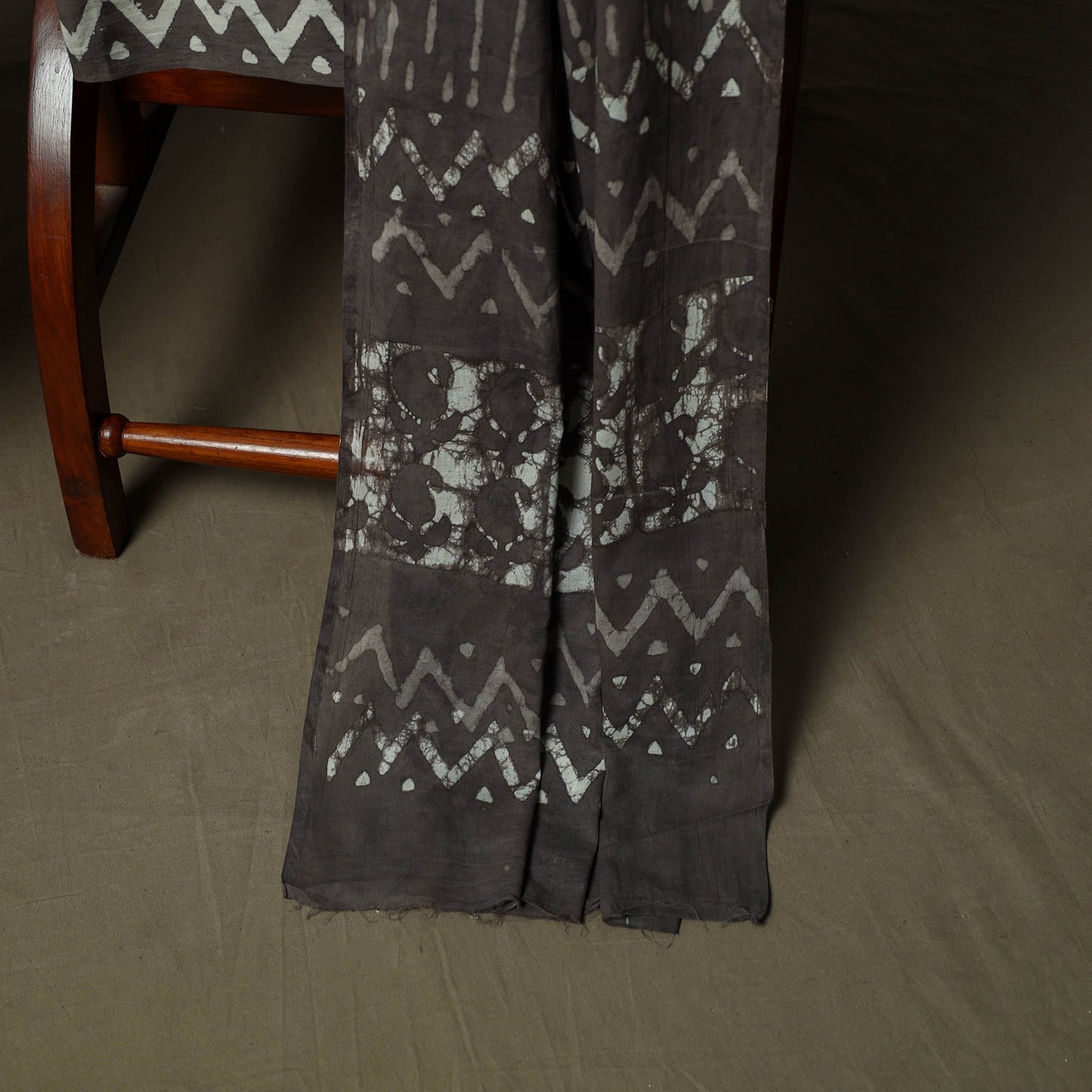 Hand block batik print cotton 3pc unstitched dress material