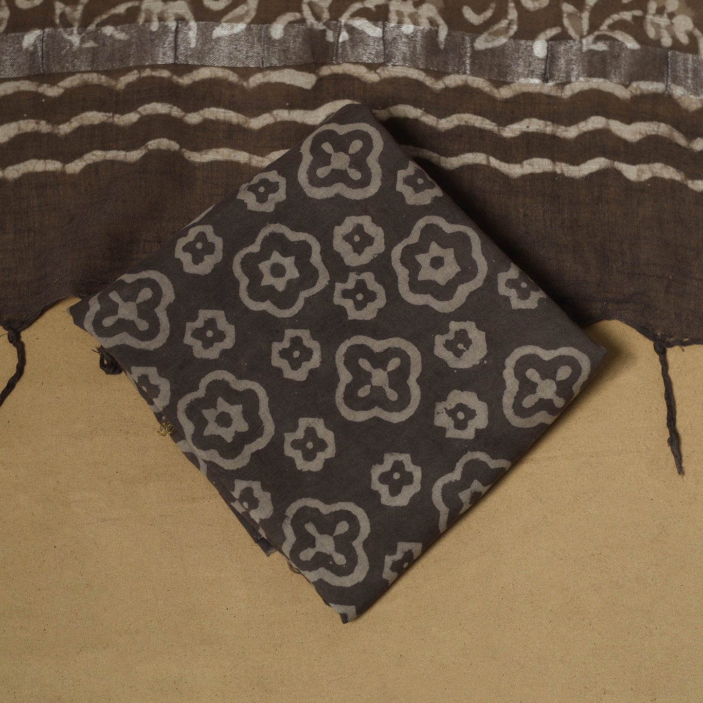 Hand batik linen 3pc unstitched dress material 35