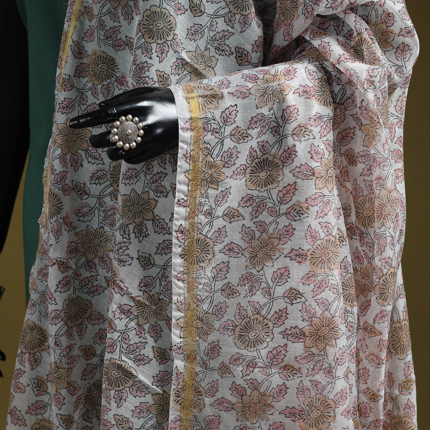 Hand chanderi silk sanganeri floral dupatta 42 - handcrafted