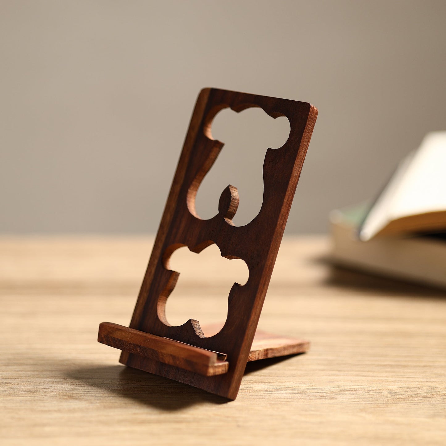 Handcarved Sheesham Wood Mobile Stand 15