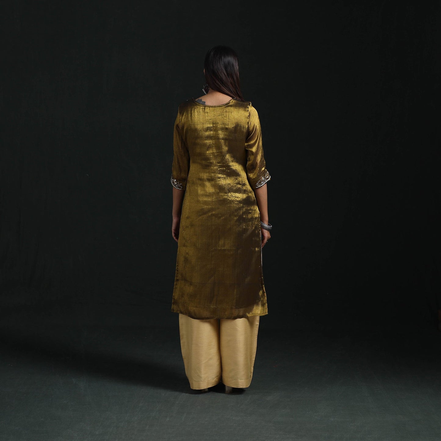 Hand embroidery fine tissue zari straight plain kurta